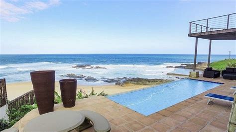 BEACH HOUSE,BALLITO. RIGHT ON TINLEY MANOR BEACH OPPOSITE THE TIDAL ...