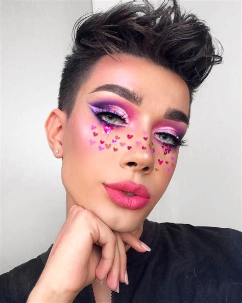 202.6k Likes, 2,561 Comments - James Charles (@jamescharles) on Instagram: “L O V E S I C K ...