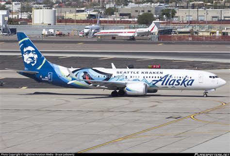 N915AK Alaska Airlines Boeing 737-9 MAX Photo by Flightline Aviation ...