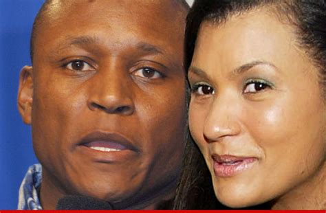 Barry Sanders Divorce -- We've Got A TON of Issues | TMZ.com