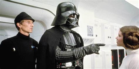 Star Wars: 10 Coolest Darth Vader Scenes