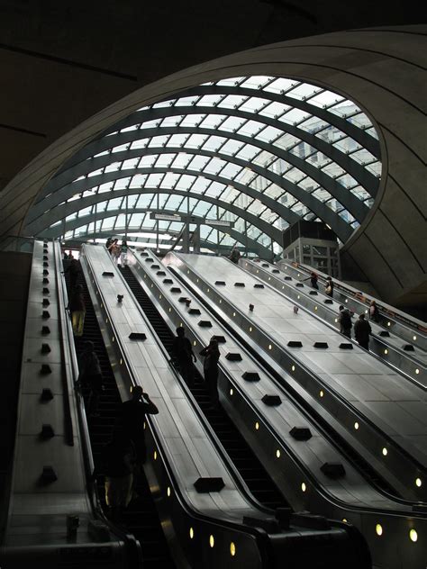 Canary Wharf Tube Station Entrance | nataliej | Flickr