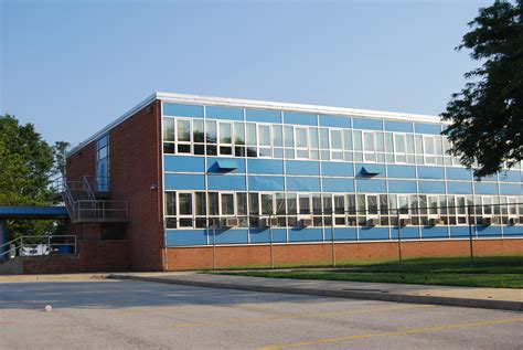 File:Lansdowne High School.jpg