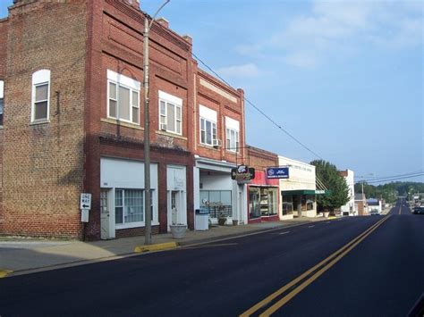 Victoria, VA : Portion of Main Street going East. photo, picture, image (Virginia) at city-data.com