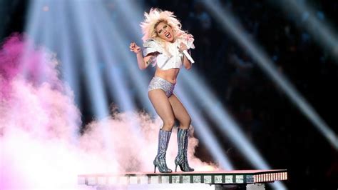 How Lady Gaga Got in Shape for Her Super Bowl Halftime Performance ...