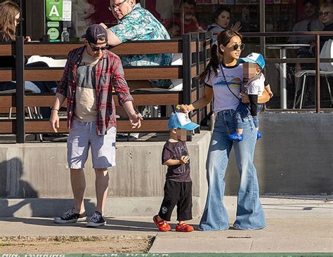 Macaulay Culkin & Brenda Song Take Kids On Frozen Yogurt Outing ...