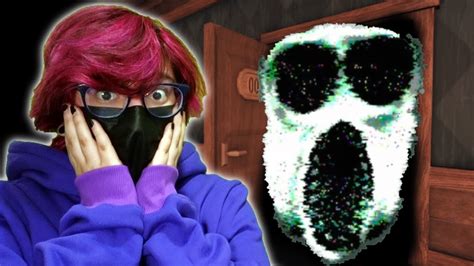 The Scariest Roblox Game..DOORS - YouTube