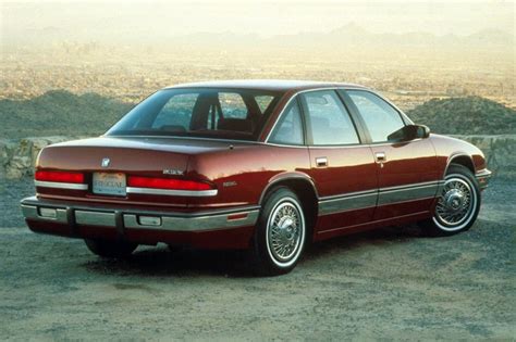 1990 Buick Regal Pictures - 11 Photos | Edmunds