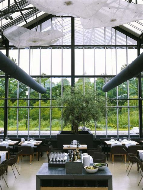 Greenhouse as Restaurant - Gardenista