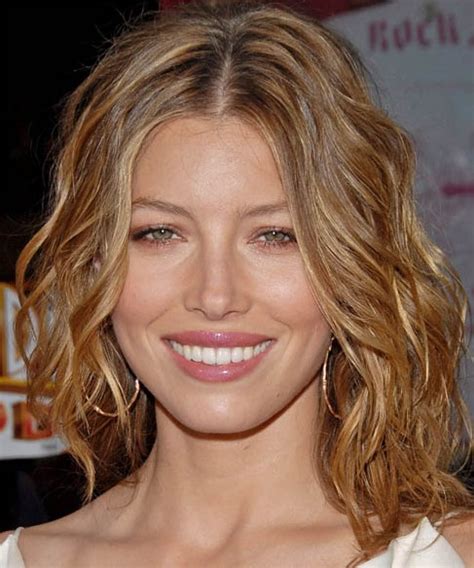 22 Jessica Biel Hairstyles - Pretty Designs