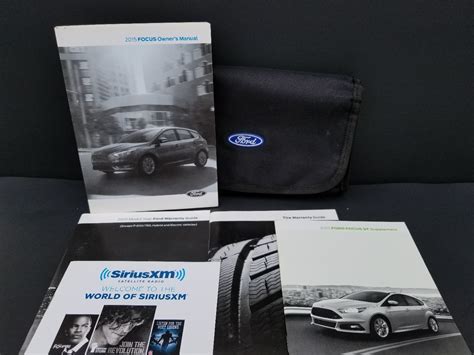 2015 Ford Focus Owners Manual with case - Other Books