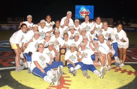 Looking Back at the NCAA Champions: 2004 UCLA Bruins - Extra Inning Softball