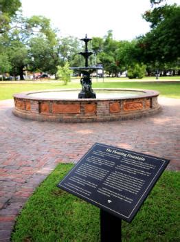 Fountain Park | Historic Pensacola