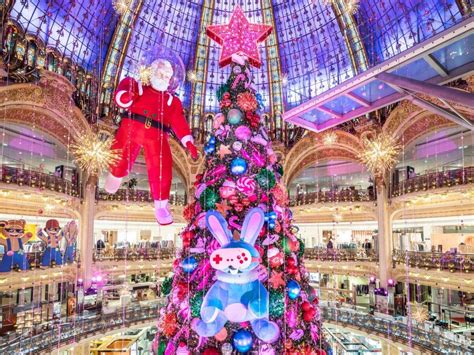 9 Famous Christmas Trees Around the World Worth Traveling To