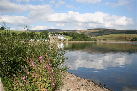 Hollingworth Lake - Wikipedia