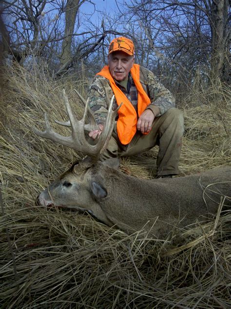 Whitetail Deer Hunting in Kansas