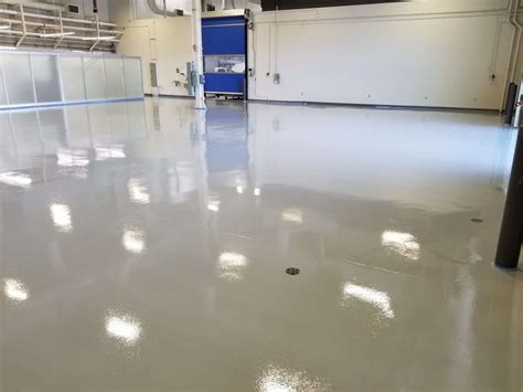 Polyurea vs. Epoxy: Which is Better for Your Garage Floor? | Texturock