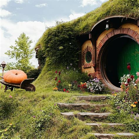 Hobbit Houses New Zealand - Pictures Of Nice Living Rooms