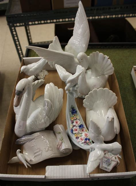 Lot - 7 LLADRO PORCELAIN BIRD FIGURINES