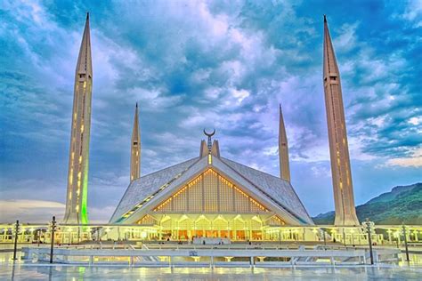 Pakistan’s Faisal Mosque ranks among top 50 beautiful buildings of ...