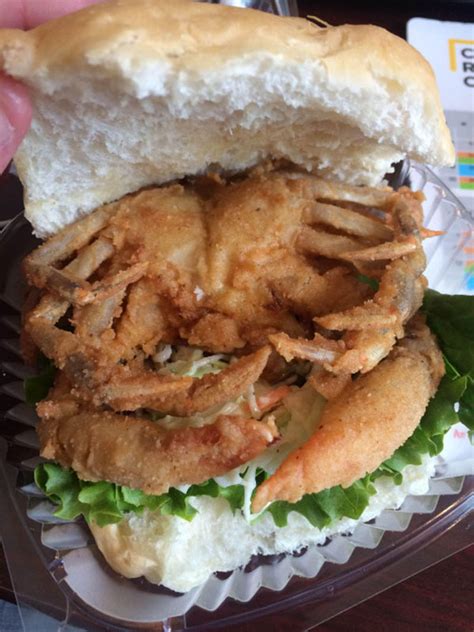 Soft Shell Crab Sandwich : Damn That Looks Good