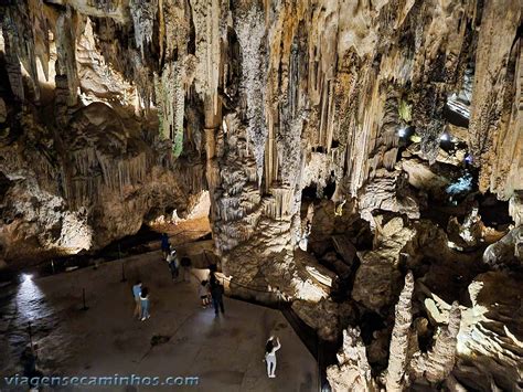 Cuevas de Nerja - Espanha: Conheça esta imensa caverna repleta de formações rochosas - Viagens e ...