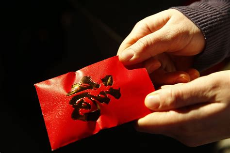 What’s the significance of Lunar New Year red envelopes? | The Seattle Times