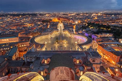 Premium Photo | Vatican city state at night