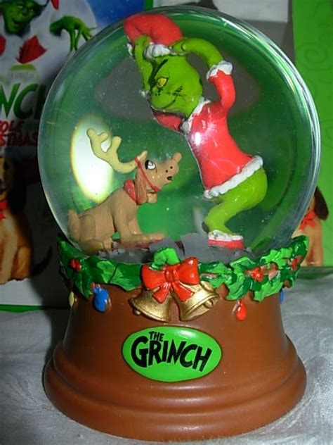 How the Grinch Stole Christmas Snowglobe | Snow globes, Grinch stole christmas, Snowglobes