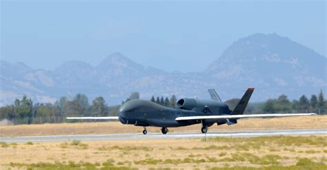 U.S. Air Force to have enlisted pilots flying RQ-4 – Alert 5