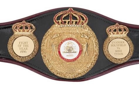 EVANDER HOLYFIELD 1996 WBA FIGHT OF THE YEAR BELT - Current price: $3250