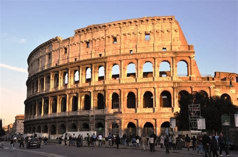 The Colosseum, an Iconic Symbol of Rome (& Tips for Visiting)