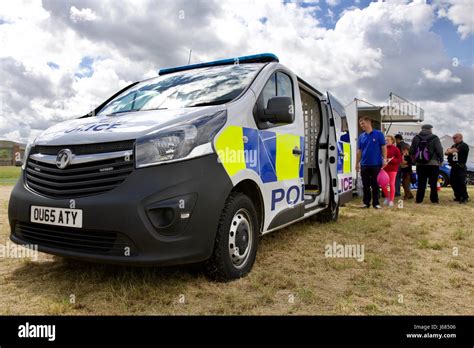 Thames Valley Police van Stock Photo - Alamy