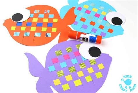 Paper Weaving Fish Craft | Paper weaving, Toddler arts and crafts, Fish crafts