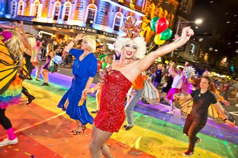 Mardi Gras LGBT Sydney completa 40 anos (e terá Cher) | Viaja Bi!