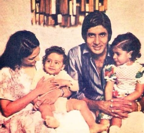 Jaya Bachchan Wiki, Age, Caste, Children, Family, Biography - WikiBio