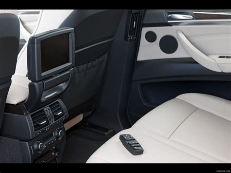 BMW X5 | 2011MY | xDrive50i | Interior Rear Seats View Photo