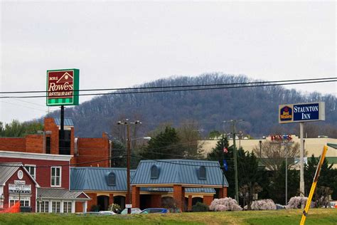 Mrs Rowe's Restaurant Staunton Inn in Staunton, VA