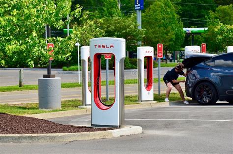 Tesla Electric Vehicle Charging Stations Nyc - Emlynn Tierney