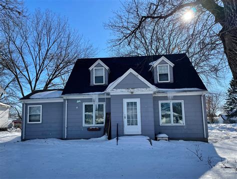 200 E Winona St, Sanborn, MN 56083 - MLS 6329165 - Coldwell Banker