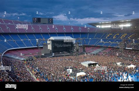 MUSIC CONCERT AT NOU CAMP STADIUM, BARCELONA Stock Photo - Alamy