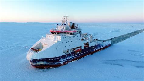 Russian Arctic sea route shipping tops 33 million tons in 2020 — RT ...