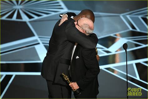 Kobe Bryant Is an Oscar Winner - Watch His Acceptance Speech!: Photo ...