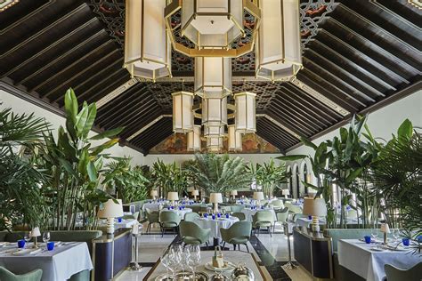 A Guide to Florida’s Best Restaurants | Four seasons hotel, Hotel restaurant, Hotels design