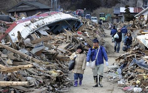 Explosion Rocks Japanese Nuclear Power Plant in Quake’s Aftermath | PBS News