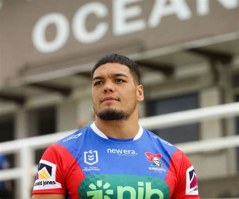 Leo Thompson: Rising Star in Newcastle Knights Leadership Group ...