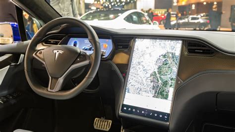 Tesla Engineer Testifies That Self-Driving Video Was Staged, Report ...