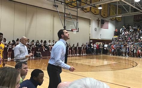 Loyola Academy assistant juggles work, school and basketball - Medill Reports Chicago