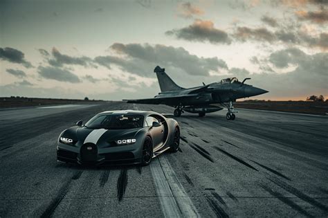 Bugatti Chiron And Dassault Rafale Marine Jet, bugatti-chiron, bugatti, cars, HD wallpaper | Peakpx