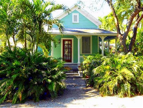 Small Beautiful Bungalow House Design Ideas: Key West Beach Bungalow